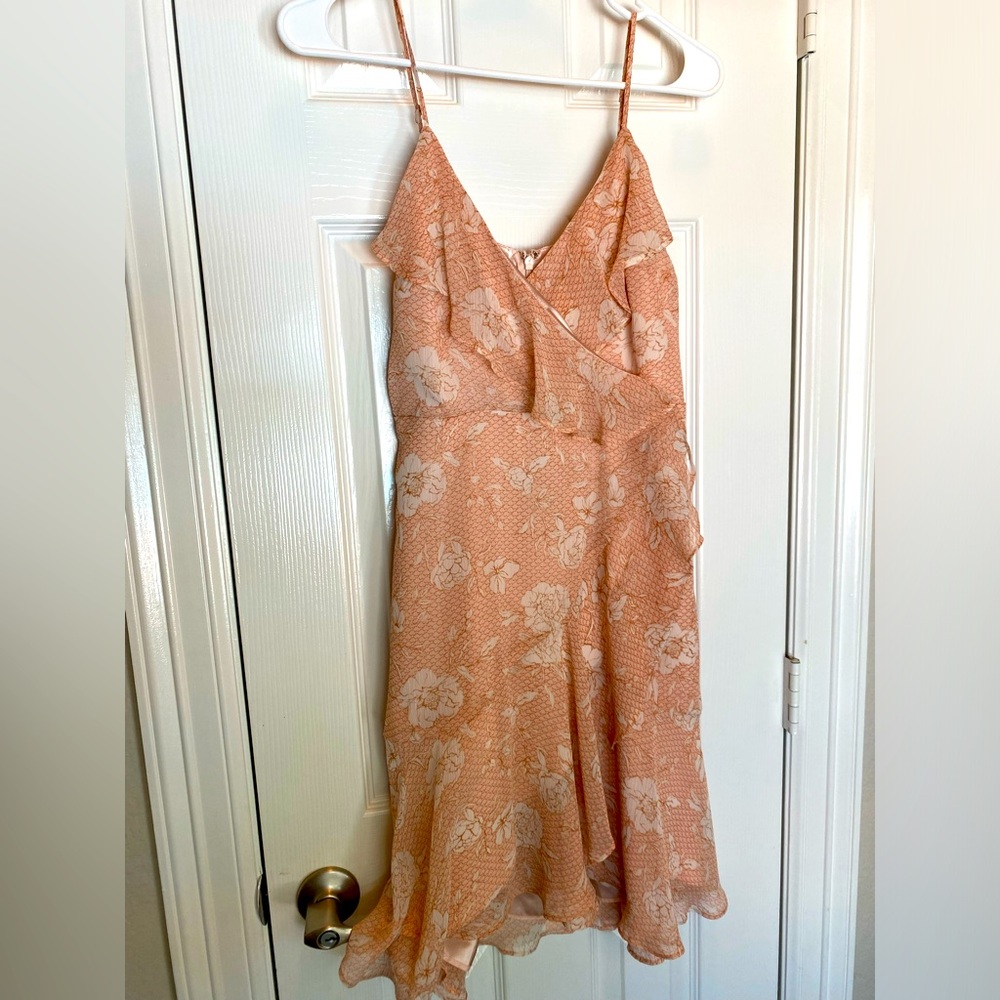 Express Sleeveless Peach Floral Dress XS